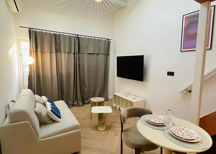 Maison Franz - 800m Des Grands Buffets - Garage Hébergement de vacances Narbonne