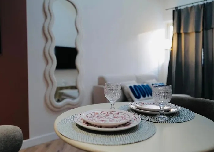 Maison Franz - 800m Des Grands Buffets - Garage Hébergement de vacances Narbonne